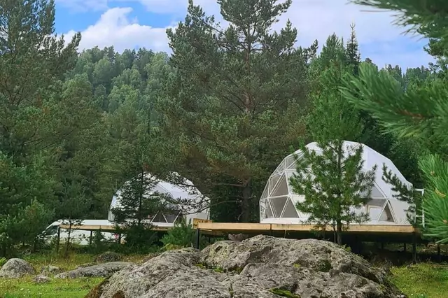 Купол у реки