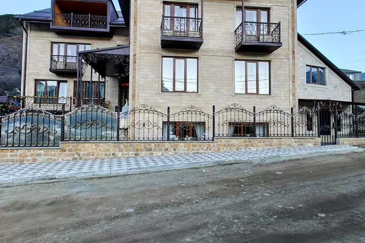 Golden house (Теберда)