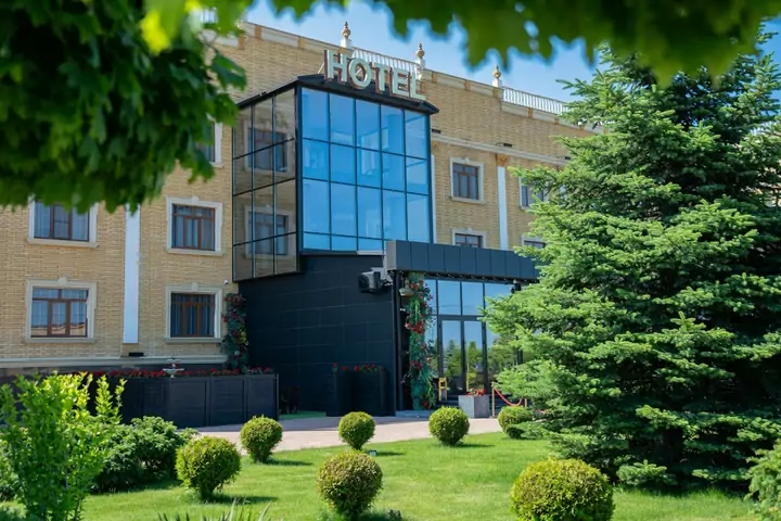 Royal Hall (Черкесск)